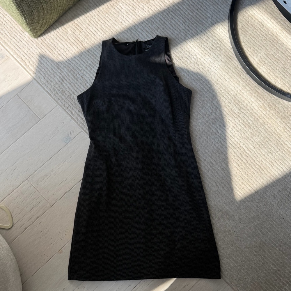 Simons Black Sleeveless Mini Shift Dress
